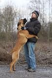 ADULTE ET CHIEN 134
